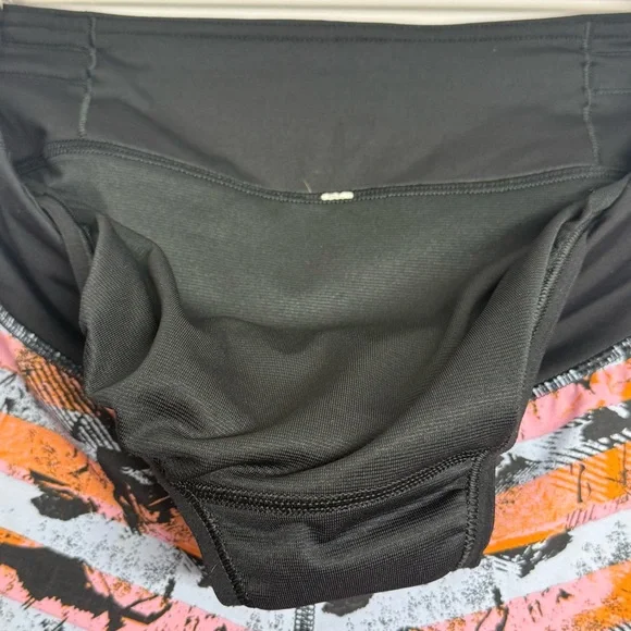 Lululemon Speed Up Short *2.5" Inversion Multi / Black Size 4 - Picture 4 of 6